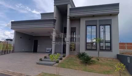 Setlife I Mirassol - SP -  Linda casa  rica em armários
