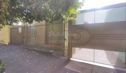 Casa com Sala Comercial Venda São Deocleciano