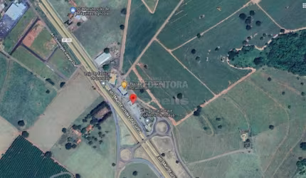 Sitio em Tanabi com 880 metros de frente para Euclides da Cunha, 12 alqueires