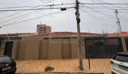 Excelente Casa Residencial para Venda - 4 Dormitórios / Jardim Maracanã