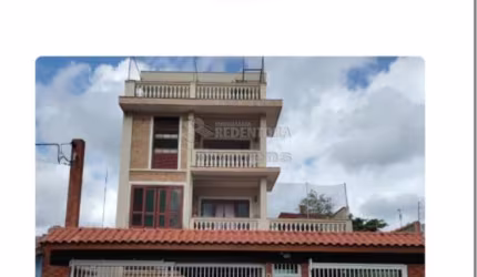 EXCELENTE PRÉDIO RESIDENCIAL