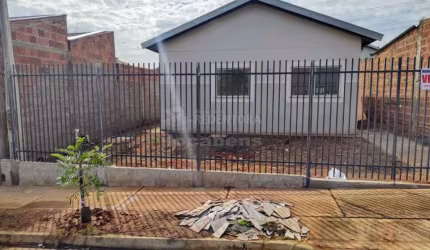 Jardim Palmeiras 3 casa de 2 dormitórios á venda