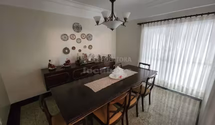 Sobrado Locação ou Venda Condomínio Village Flamboyant