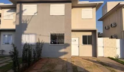 Ótima Casa em Condomínio para Venda - 3 Dormitórios / Parque Lombardia