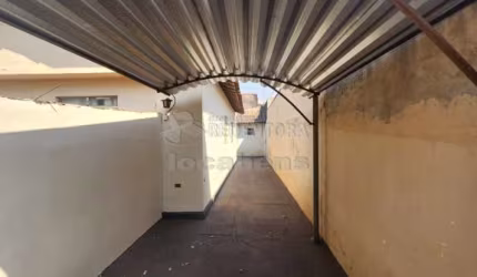 Locação de casa de fundos localizada Parque Residencial Atlântica