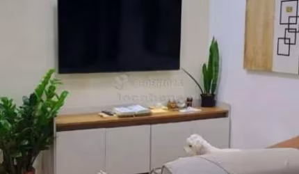 Ótimo Apartamento Residencial Mobiliado para Venda - 2 Dormitórios / Loteamento Clube V