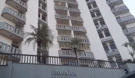 Excelente cobertura com 04 dormitórios sendo 01 tipo apartamento e todos com armários no bairro Santos Dumont