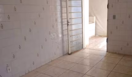 Vende-se casa Jd. Soraia - ótima localização