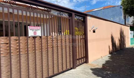 Casa Jardim Alto Alegre - com 03 dormitórios sendo 1 suíte