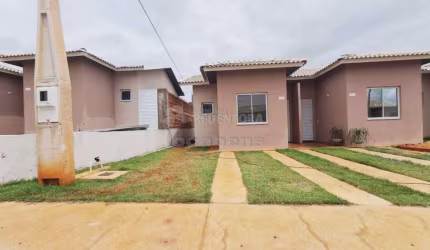 Ótima Casa em Condomínio para Locação - 2 Dormitórios / Garden Rni