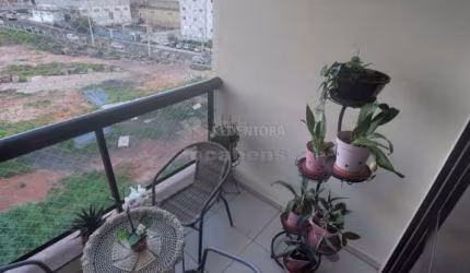 Apartamento para venda no Bairro Vila Redentora com 03 quartos.