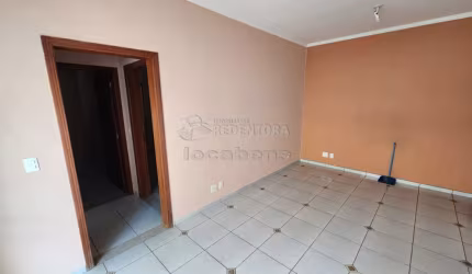 Boa Vista apartamento com 02 dormitórios, sendo 01 tipo apartamento com armário