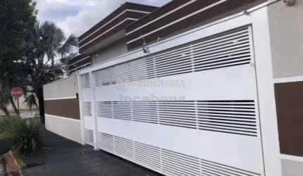 Ótima Casa Residencial para Venda - 3 Dormitórios / Villa Cassini