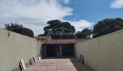 Rancho Residencial Condomínio Lago e Sol com 3 dormitórios