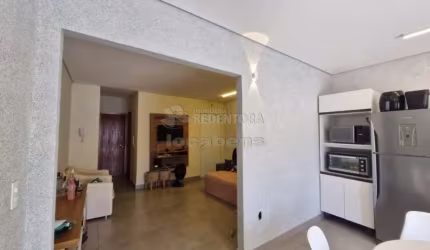 Excelente Casa em Condomínio para Venda - 2 Dormitórios / Parque da Liberdade II