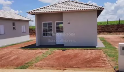 Ótima Casa Residencial para Locação - 2 Dormitórios / Residencial Gumercindo de Seta
