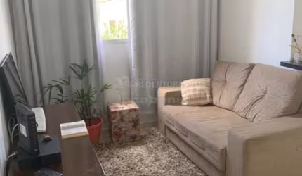 Ótimo Apartamento Residencial com 2 Dormitórios / Loteamento Clube V