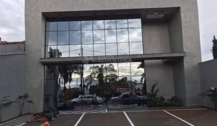 Jardim Yolanda - Salão Comercial de Alto Padrão.