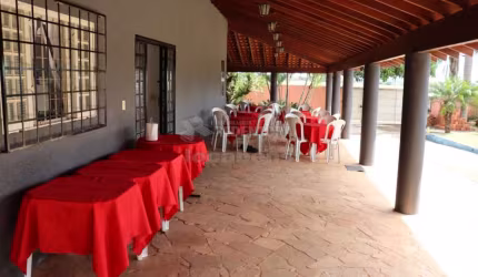 Linda Chácara à venda