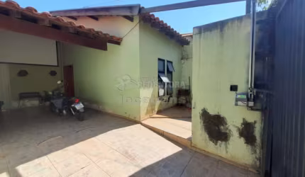 Jardim Castelinho - Casa com 2 dormitórios próxima ao Zoológico Municipal