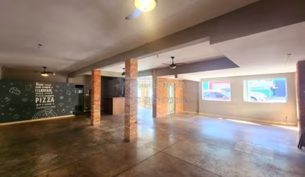 Sala comercial para locação localizada na Vila Redentora com 2 banheiros com acessibilidade.