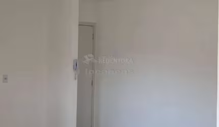Condomínio High Redentora, com 2 dormitórios, 02 vagas de garagem.
