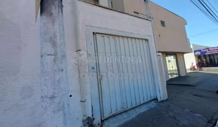Casa no São Judas Tadeu com 01 dormitório