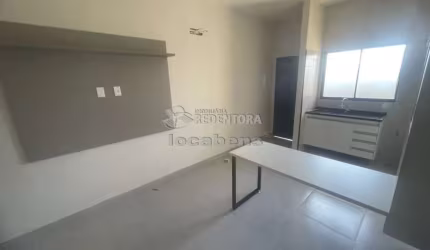 Casa no Maisparque, com 1 dormitório e 01 vaga de garagem.