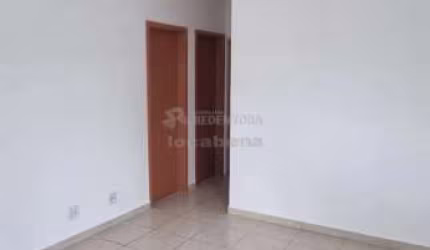 Jardim das Palmeiras 3, Casa com 03 dormitórios e 04 vagas de garagem.