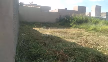 Ótimo terreno medindo 200,00m² no bairro Residencial Ary Attab