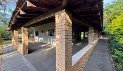 Excelente Residência na Estância Primavera (Zona Rural) - São José do Rio Preto.