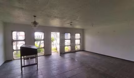 Sobrado Comercial com 4 dormitórios sendo 1 suíte com closet e 3 tipo apartamento - Vila Nossa Senhora da Paz