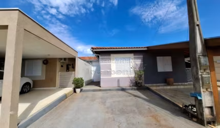 Casa localizada no Parque da Liberdade III com 3 dormitórios e 2 vagas de garagem.