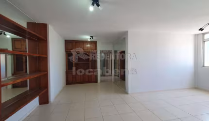 Apartamento com 03 dormitórios no Edifício San Remo