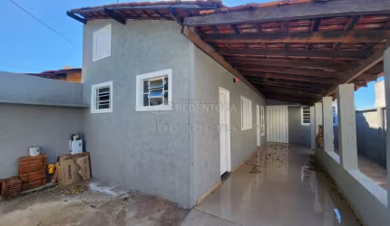 Ótima Casa Residencial para Locação - 1 Dormitório / Jardim Simões