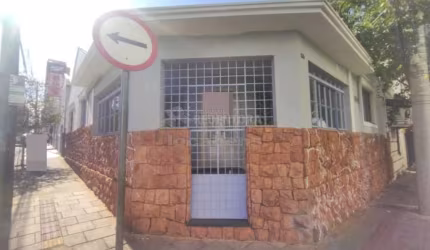 Casa Comercial com Edicula Locação Centro