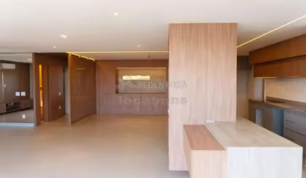 Excelente apartamento com 3 suítes e 3 vagas de garagem no Holt Place, em frente ao Plaza Shopping.