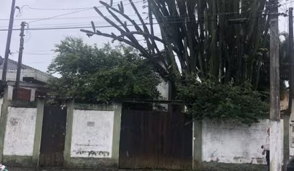Casa em Vila Voturua  -  São Vicente
