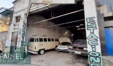 Galpão em Avenida movimentada esquina com  a João Pessoa