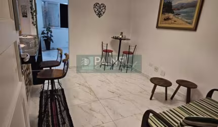 Excelente Apartamento á  venda  reformado de 1 dormitório, a 1 quadra da praia do Gonzaga!