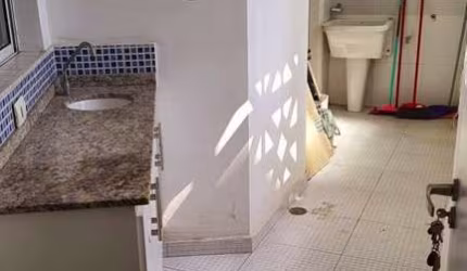 APTO - 140m², 2 SUÍTES - PÉ NA AREIA E VISTA DESLUMBRANTE