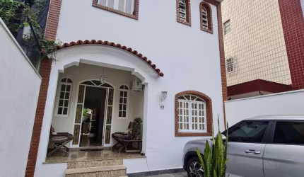 Casa em Boqueirão, Santos: 3 Dorms, 2 Suítes, 5 Banheiros