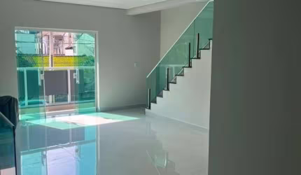 Casa à Venda em Boqueirão - Santos: 3 Suítes, 190m², R$1.7M