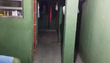 Venda Casa em Vila Jockei Clube - 300m², 2 Dormitórios, R$250k