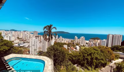 Casa Cinematográfica no Morro Santa Therezinha