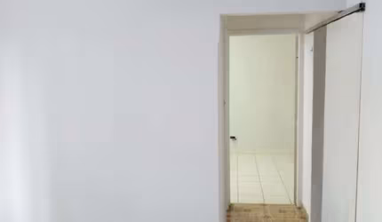 Sala Comercial no Centro de São Vicente - 45m², 1 Dorm, 1 Banheiro