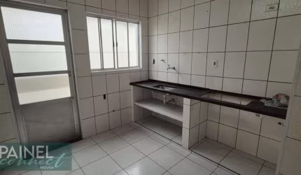Casa Comercial em Campo Grande - Santos: 250m², 5 Salas