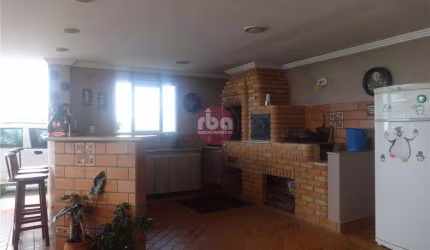 Casa com 3 dormitórios à venda, 408 m² por R$ 1.500.000,00 - Condomínio Village Saint Charbel - Araçoiaba da Serra/SP