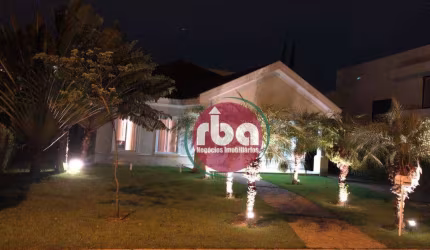 Lindo imóvel totalmente térreo no Condomínio Plaza Athénée em Itu