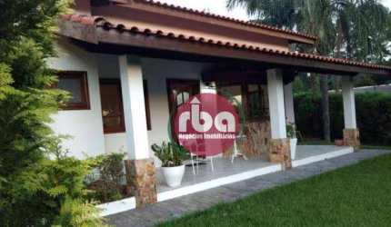 Casa com excelente localização e vista privilegiada para o por do sol  no Condomínio City Castelo